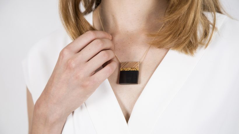 Boton-de--nacar-Aura-boreal-negro01