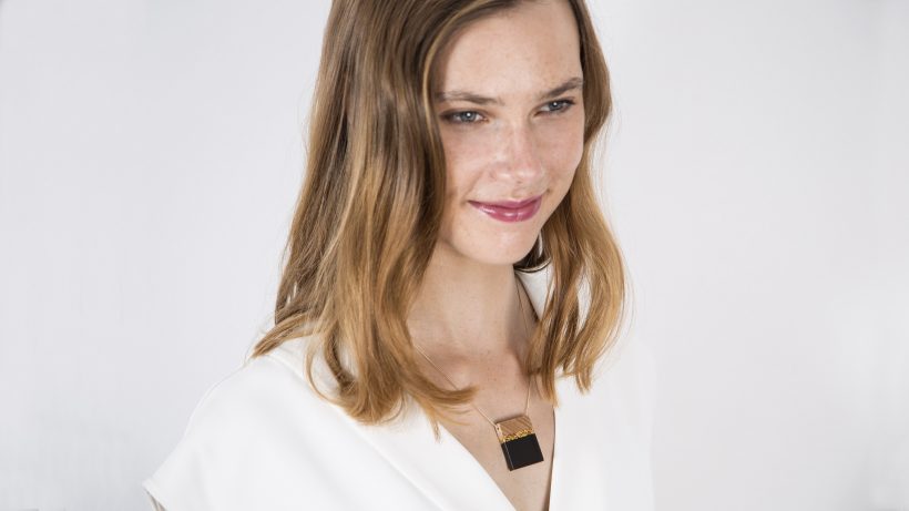 Boton-de--nacar-Aura-boreal-negro02