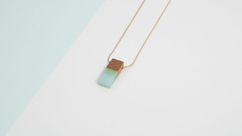 Boton-de-nacar-Aura-rect-verde-azul-P01