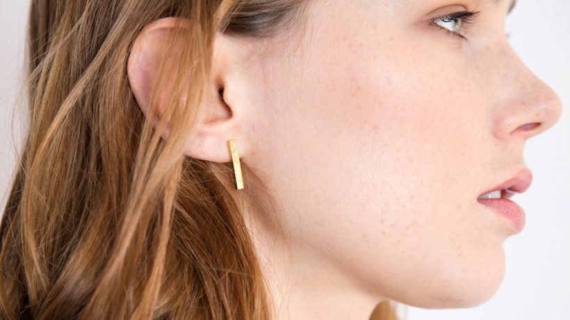 Boton-de-Nacar-LLueve-pendientes-oro-01