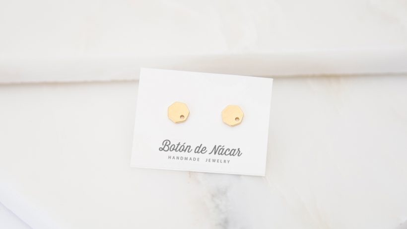 Boton-de-Nacar-Rotacion-hep-Pendientes-oro-A
