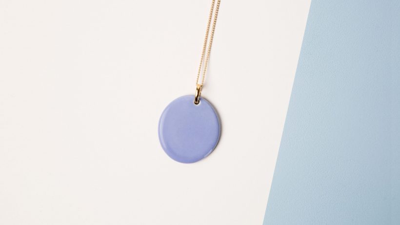 Boton-de-nacar-blanche-azul-lavanda-01