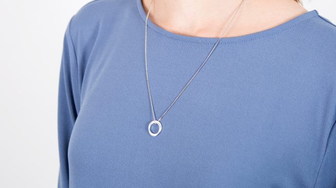Boton-de--nacar-Colgante-forever-plata-03